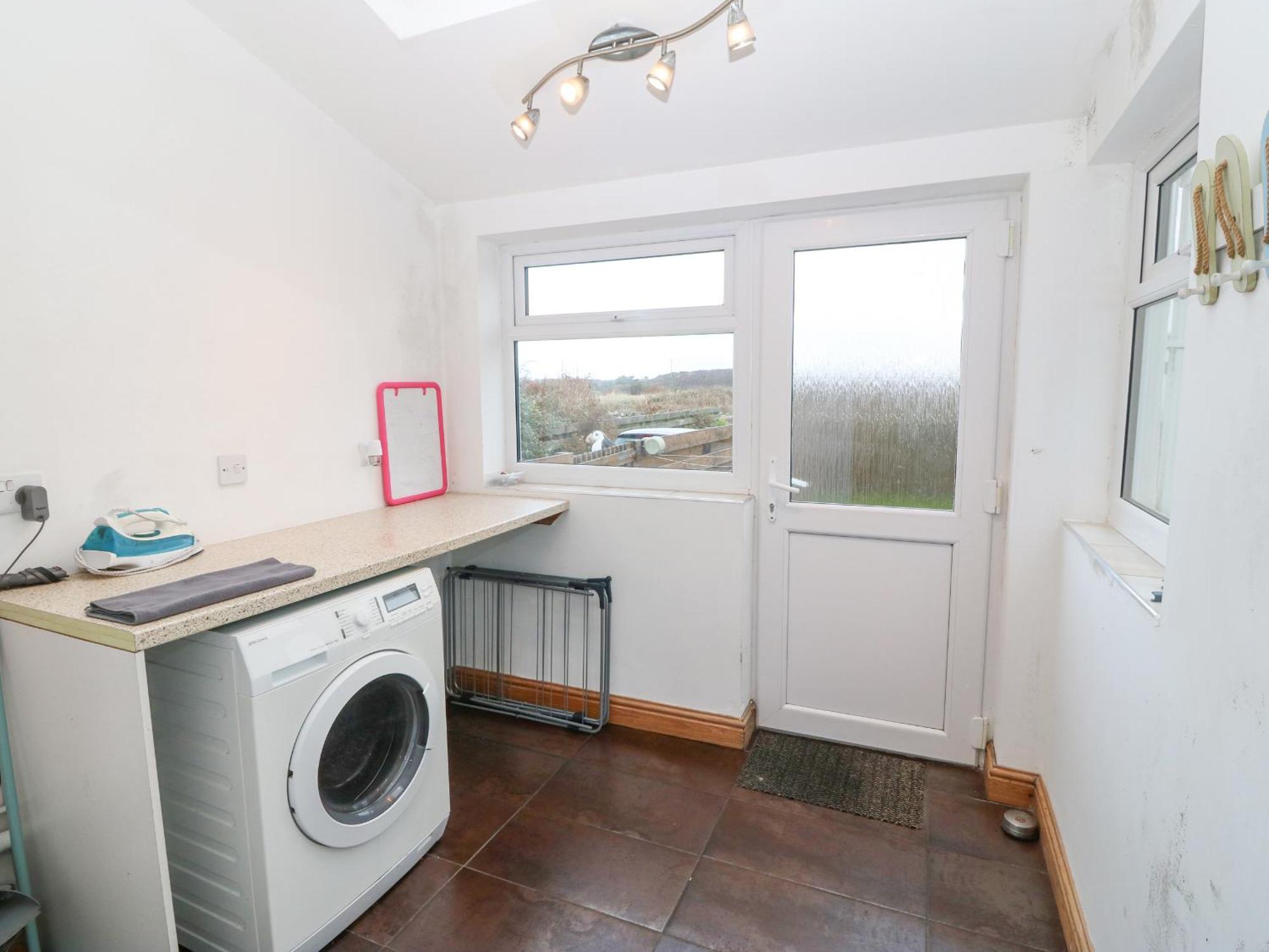 Coed Llai Villa Holyhead Exterior photo
